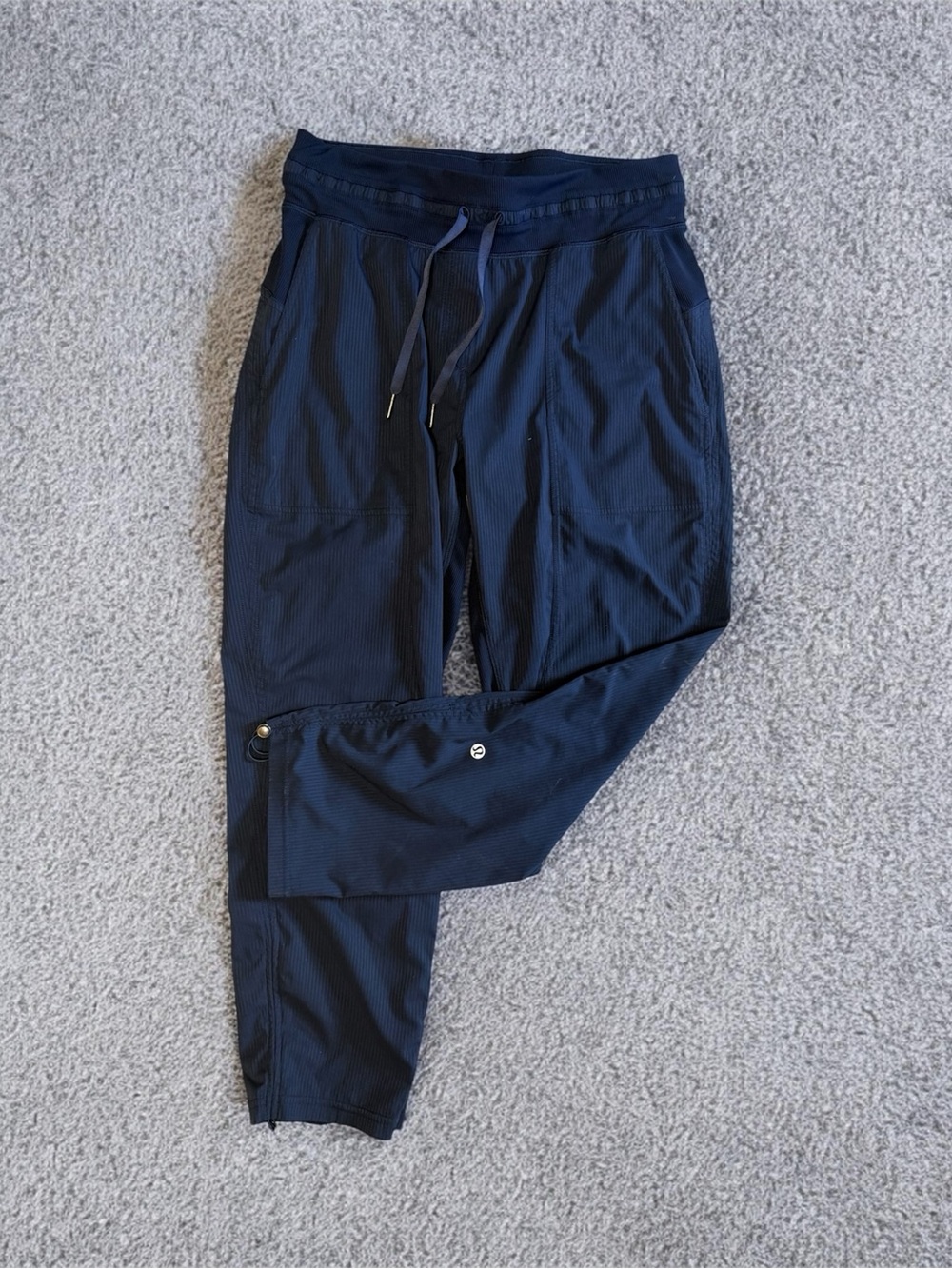 Lululemon Dance Studio cropped pants